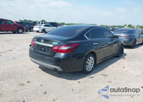 2018 Nissan Altima 2.5 z USA, uszkodzony, nr VIN 1N4AL3AP8JC176292